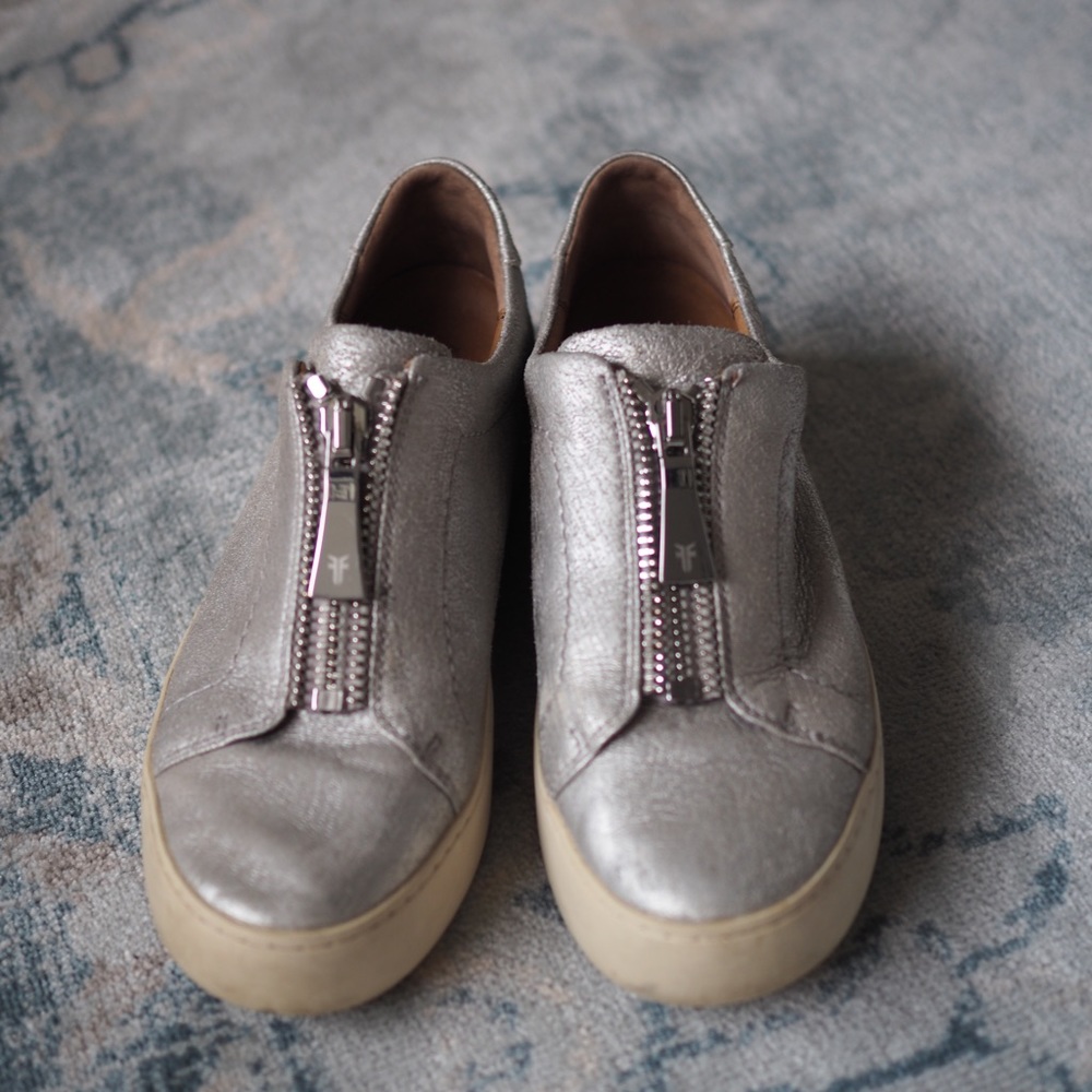 FRYE Slip ons